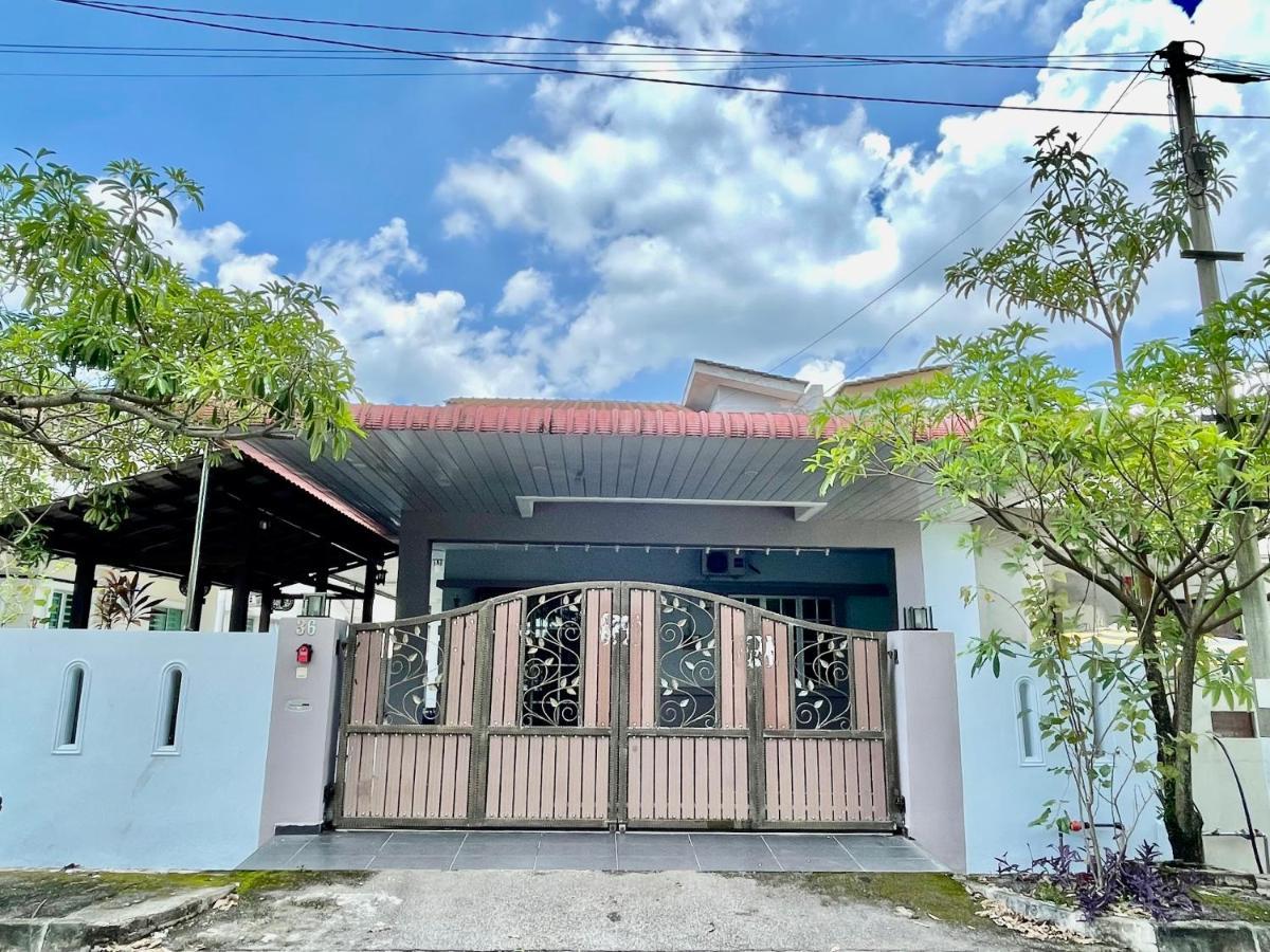 Comfort 36 Entire House At Alma Bukit Mertajam Exteriér fotografie